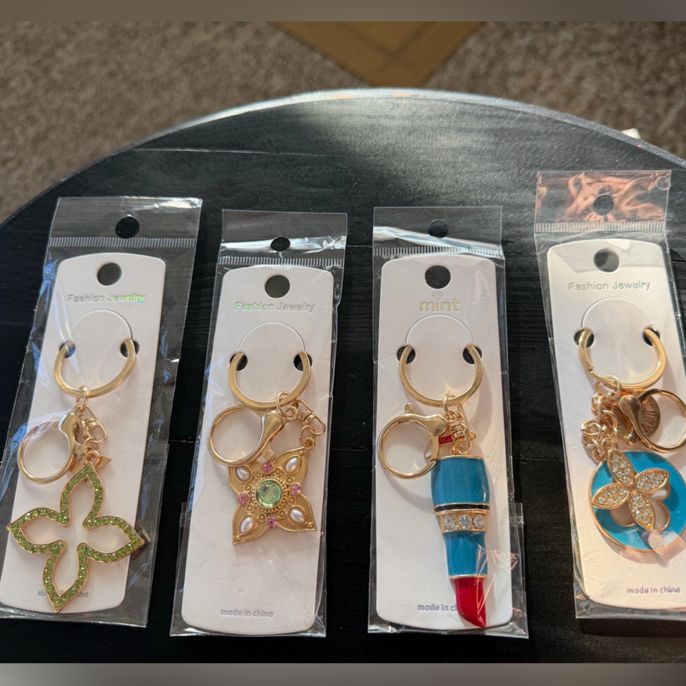 New Fashion Jewelry Keychain/bag-charms choose 1